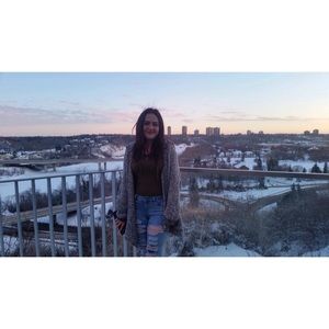 Meet your Posher, Lakota